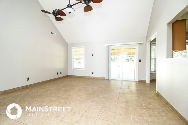 Building Photo - 353 Clearlake Dr