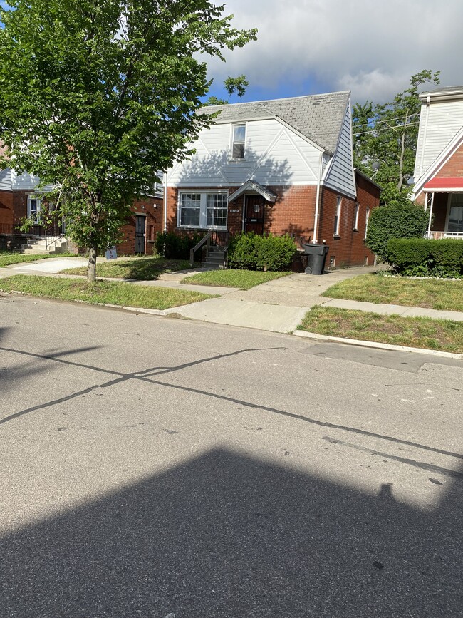 Building Photo - 16729 Woodingham Dr