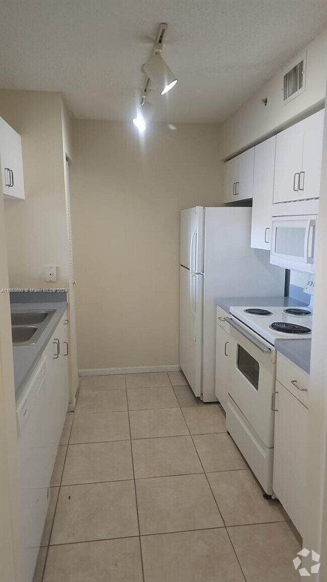 New The Enclave at Miramar Apartments under 2,500 Miramar, FL 4