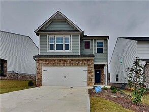 Building Photo - 36 Briarwood Dr E
