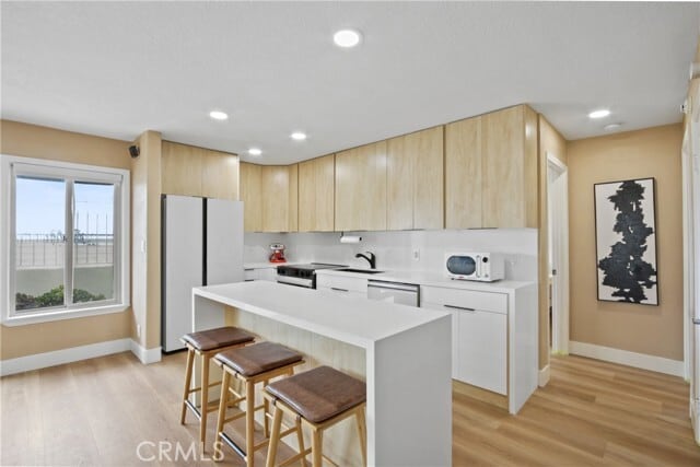 Foto del edificio - 711 Pacific Coast Hwy