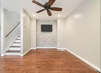 Sala de estar - 112 Van Buren St