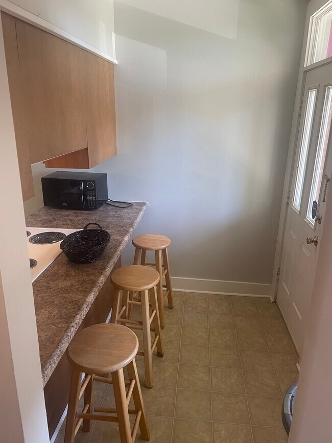 Building Photo - 2020 S 12th St