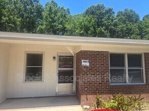 Building Photo - 506 Lake Dr
