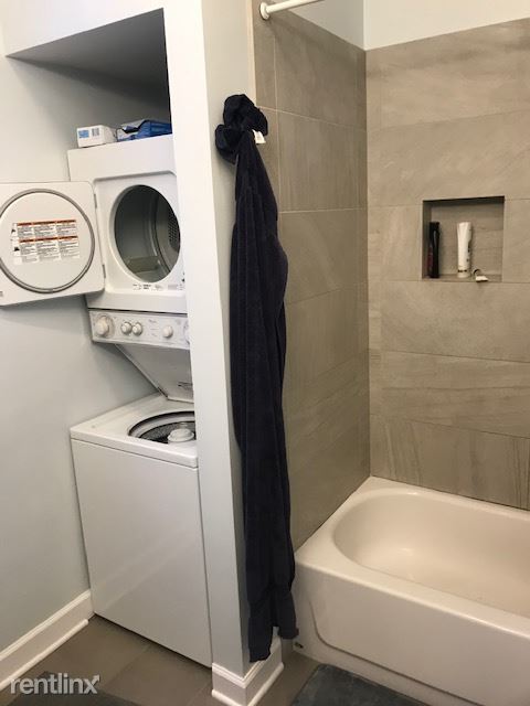 Foto del edificio - 3 br, 2 bath  - 1322 W Eddy St 2