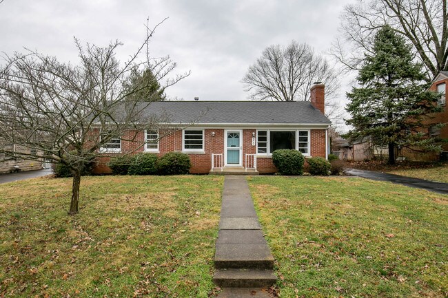 Building Photo - 977 Stonewall Rd