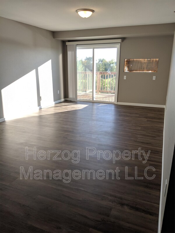 Foto del edificio - 1770 10th Ave E