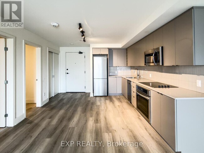 Photo du bâtiment - 770 Somerset St W