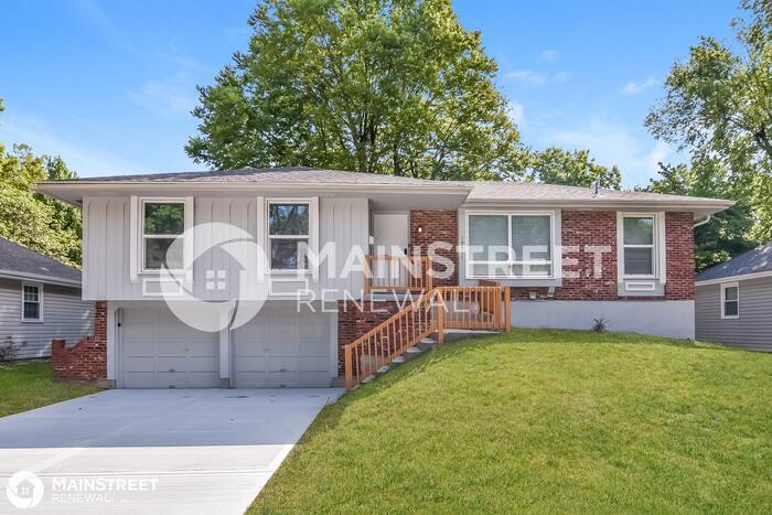Primary Photo - 10411 Wallace Ave, Kansas City, MO 64134