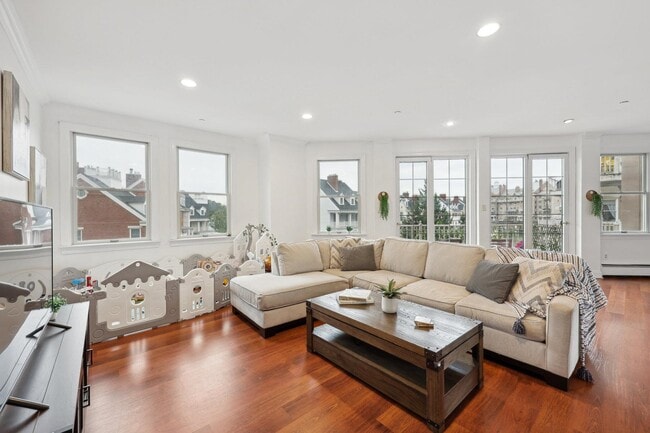 Foto del edificio - 205 Shearwater Ct W
