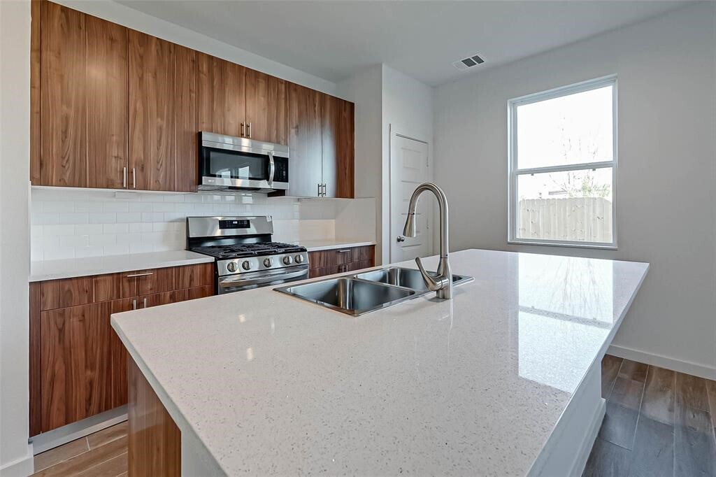 Foto del edificio - 3506 Contempo Dr