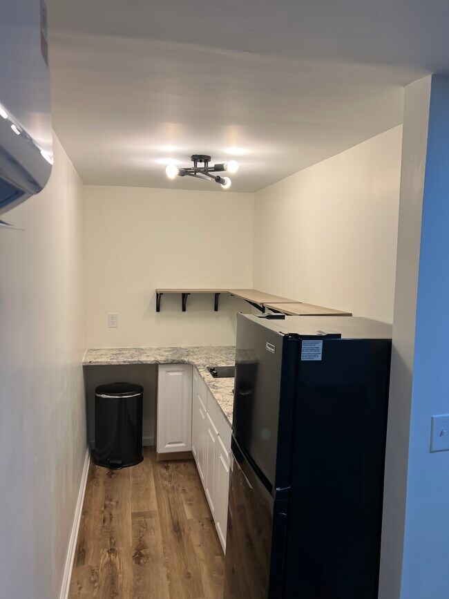 Foto del edificio - 2210 Shamrock Dr