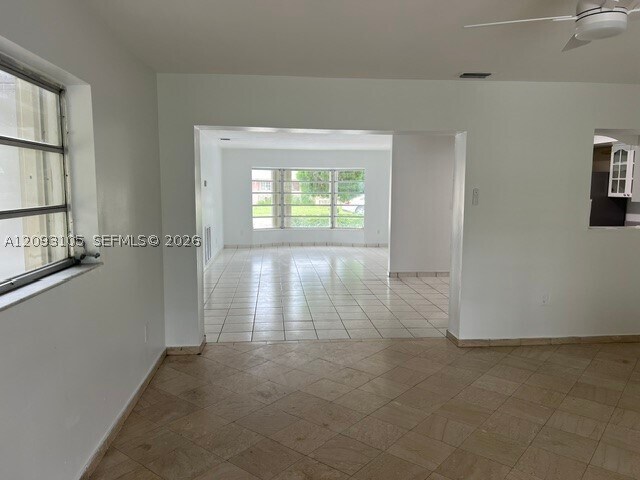 Building Photo - 1546 W 77th St