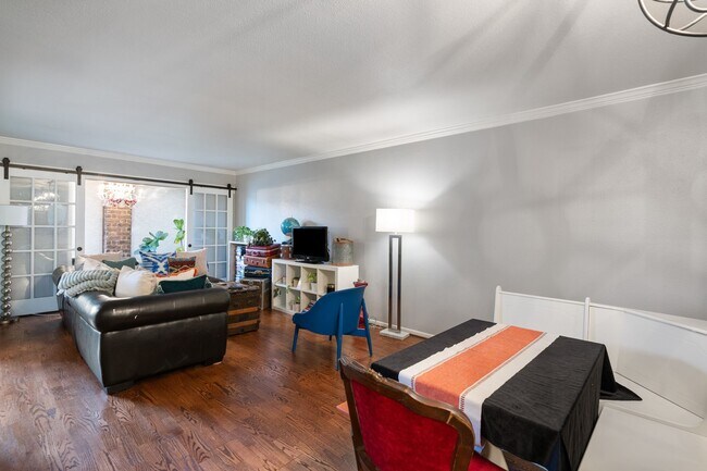 Foto del edificio - 7575 Katy Fwy