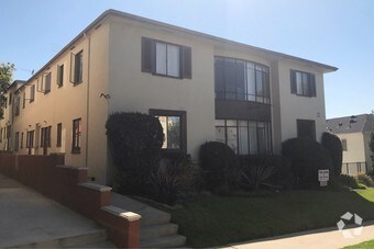 Primary Photo - 556 Midvale Ave