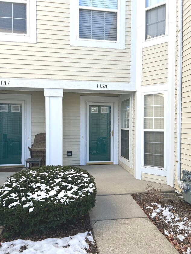 Primary Photo - 1133 Hawthorne Ln