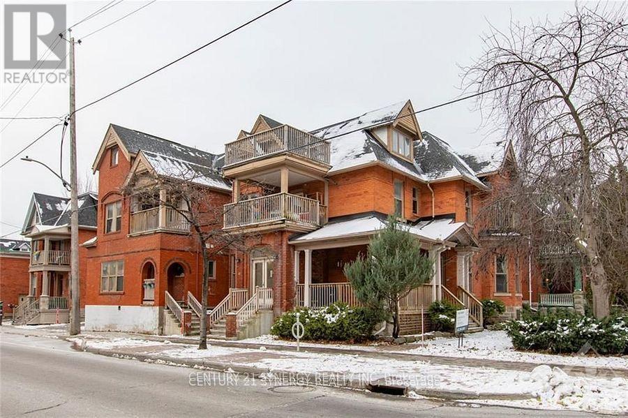 Photo principale - 450-450 MacLaren St