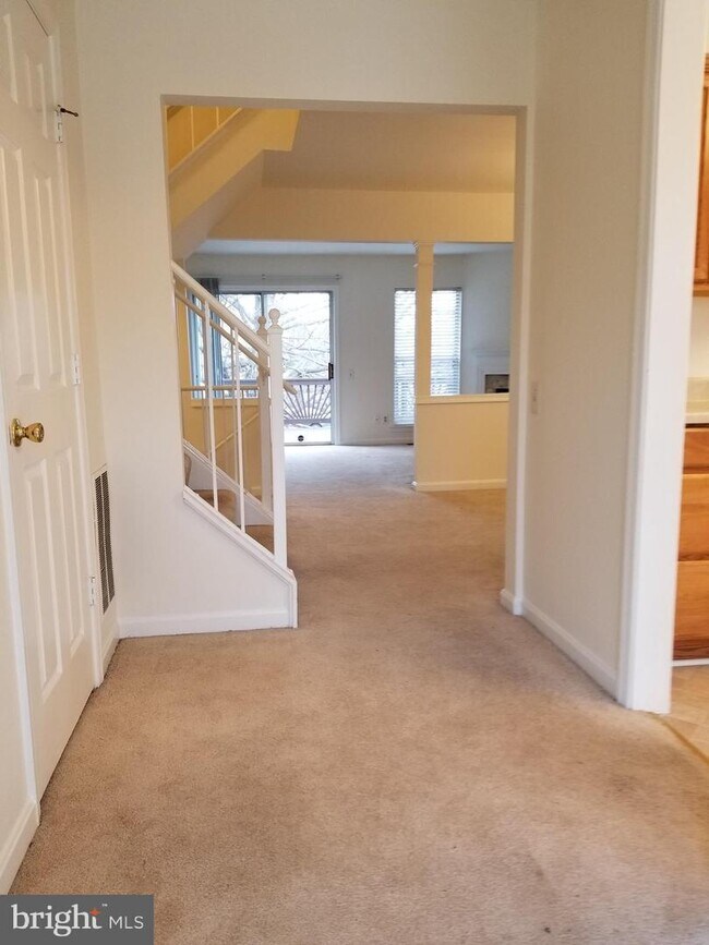 Building Photo - 7877 Rebel Walk Dr