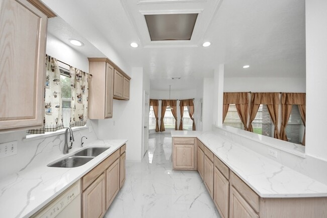 Building Photo - 3138 Waters View Dr