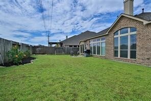 Building Photo - 14822 Yellow Begonia Dr