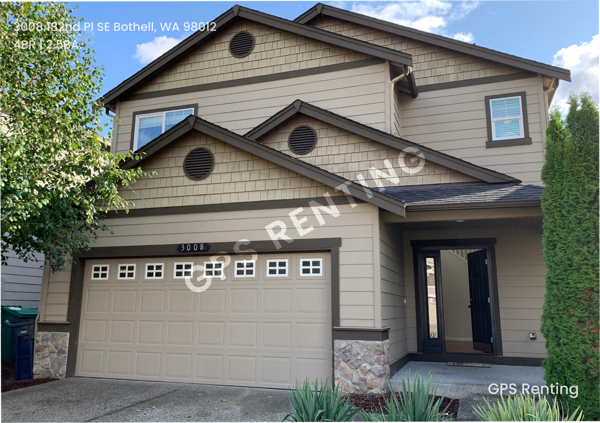 Primary Photo - Charming 4 bedroom Single Family Home