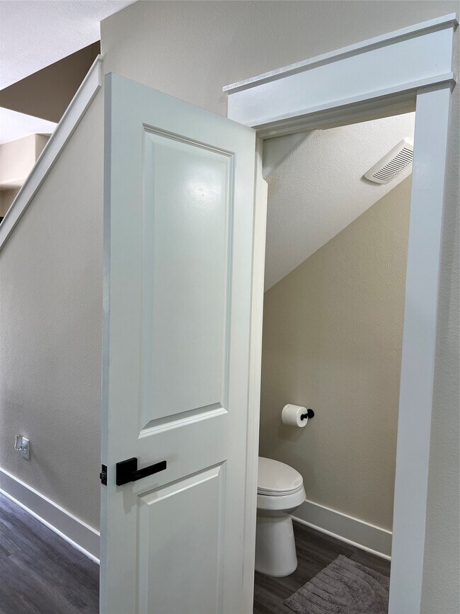 Building Photo - 9441 Radio Rd