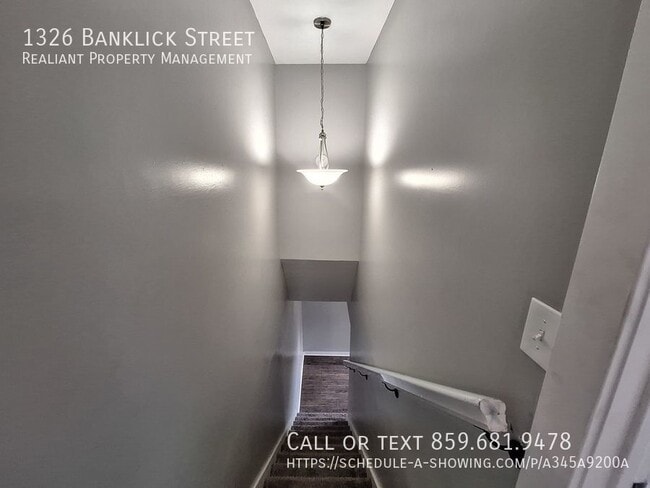 Building Photo - 1326 Banklick St