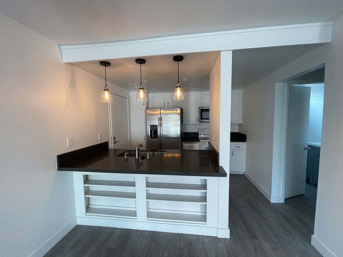 Primary Photo - Super Quaint Gated Community - 2BR/1.5 Bath