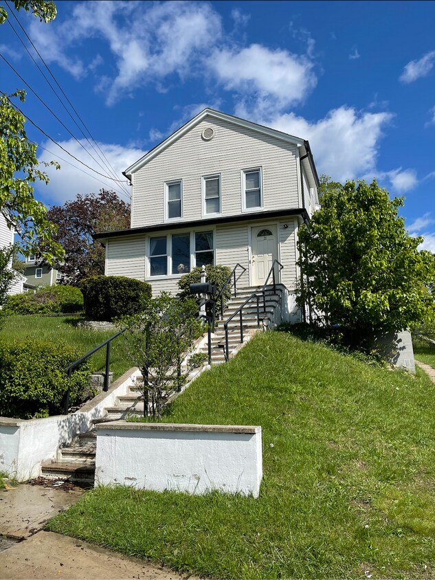 Front of home - 21 King St