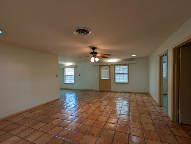 Foto del edificio - 2110 N 12th St