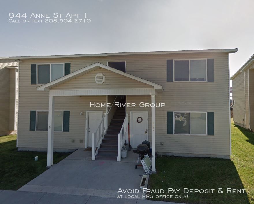 4 plex in Rexburg by the Home River Group Townhome Rentals in Rexburg