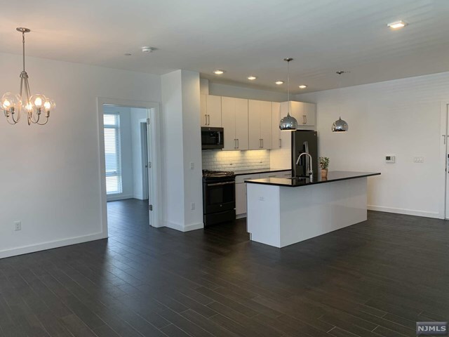 Foto principal - 159 Cedar St