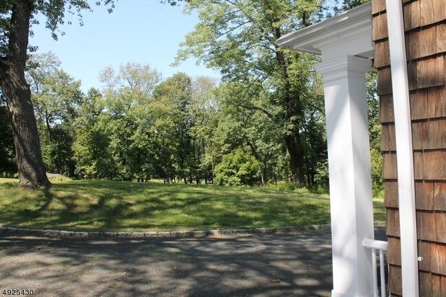 380 Claremont Rd Bernardsville Nj 07924 House For Rent In