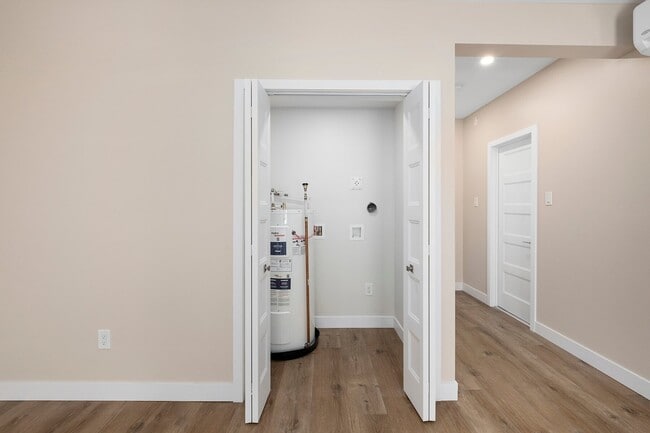 Building Photo - 284 Turgeon St