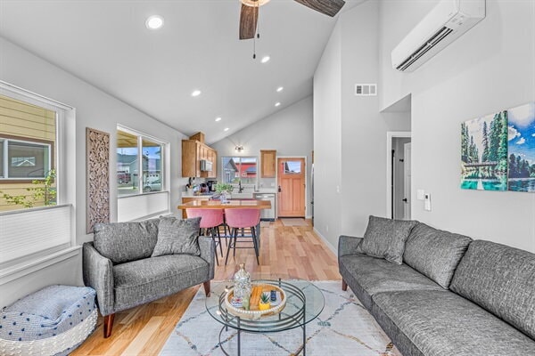 Building Photo - 303 Gangnes Dr