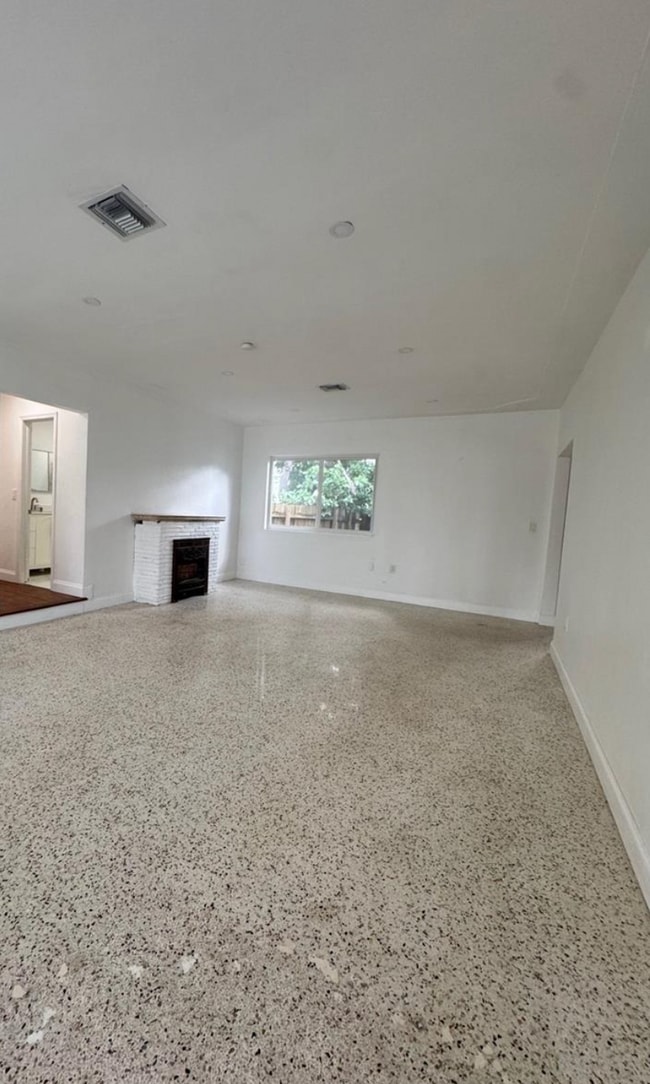 Building Photo - 4700 SW 7th St