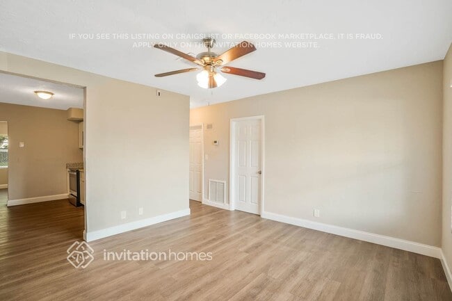 Foto del edificio - 117 NW 4th Ave