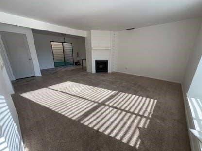 Foto del edificio - 1919 Place Rebecca Ln