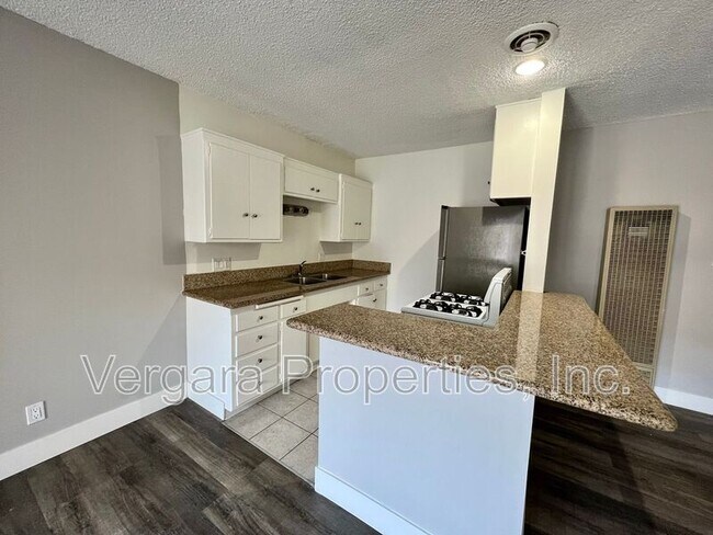 Foto del edificio - 5551 E 23rd St