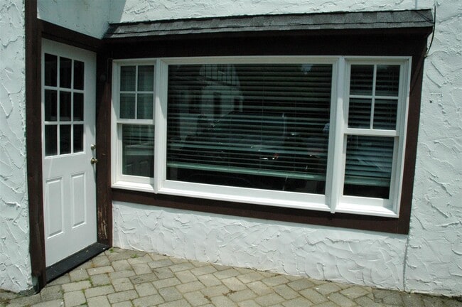 Building Photo - 20 Annadale St
