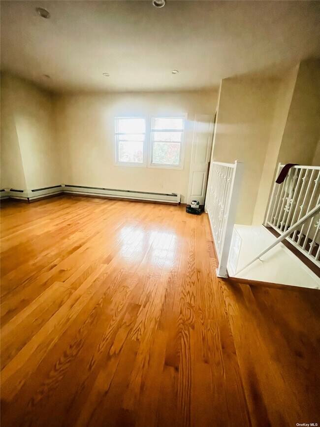 Foto del edificio - 172-24 125th Ave