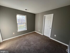 Building Photo - 13501 United Ln