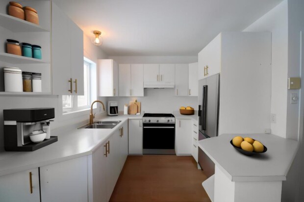 Building Photo - 99 Boul Du Bord-De-L'eau