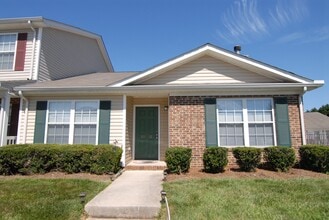 Building Photo - 800 Remount Ct