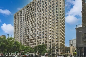 Building Photo - 600 S Dearborn St