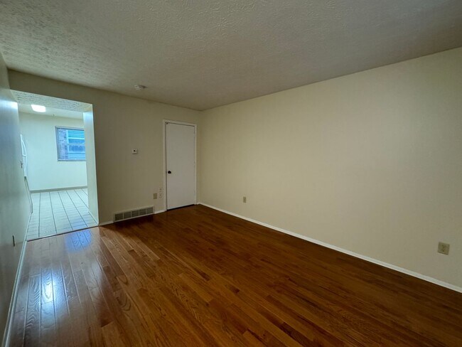 Foto del edificio - 84 W 9th Ave