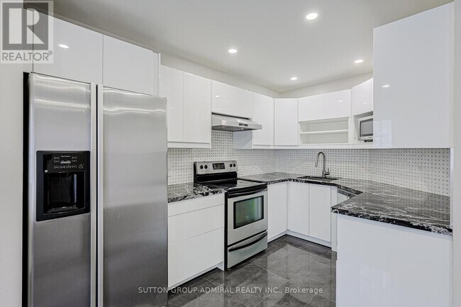 Photo du bâtiment - 151 Townsgate Dr