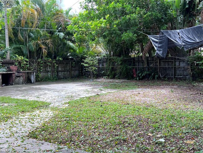 Foto del edificio - 1433 NW 7th Ave