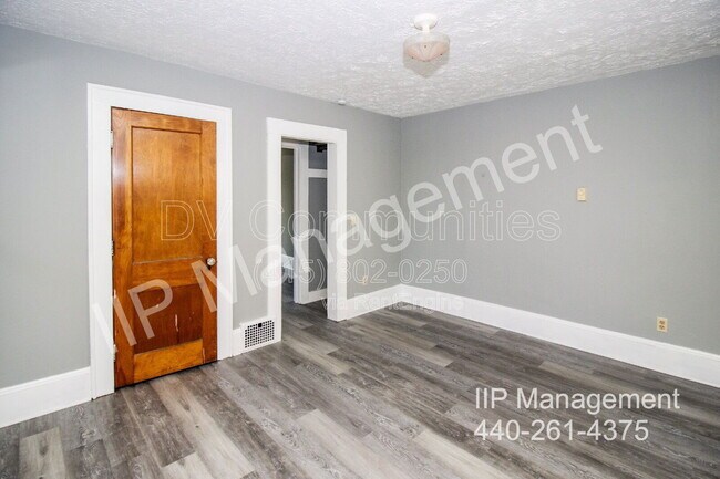 Foto del edificio - 54 S Portage Path