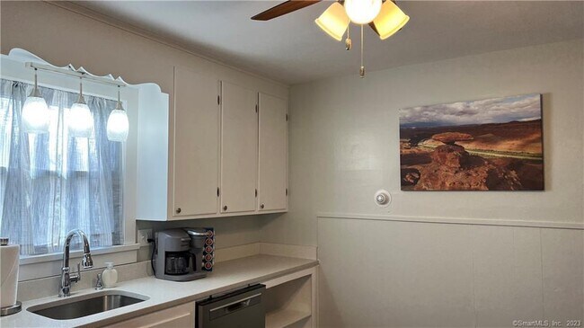 Foto del edificio - 34 Trumbull St